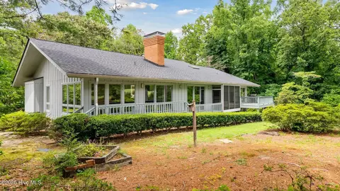 Exterior - 145 Turtle Point Rd, Pinehurst, NC 28374 photo 7 of 8