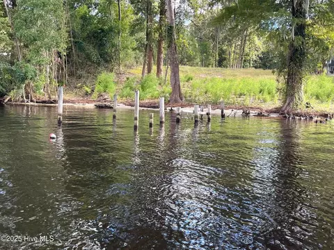 2321 Chinquapin Rd # -B, New Bern, NC 28562