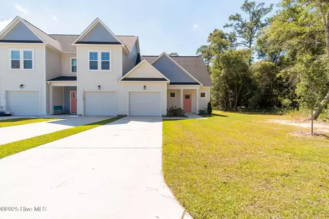 Exterior - 110 Bridge Point Cir, Cedar Point, NC 28584 photo 8 of 8