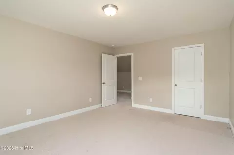 Bedroom - 110 Bridge Point Cir, Cedar Point, NC 28584 photo 4 of 6