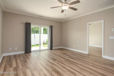 Living - 110 Bridge Point Cir, Cedar Point, NC 28584 photo 2 of 2