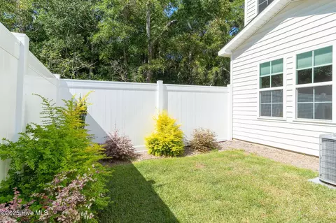 Exterior - 110 Bridge Point Cir, Cedar Point, NC 28584 photo 4 of 8