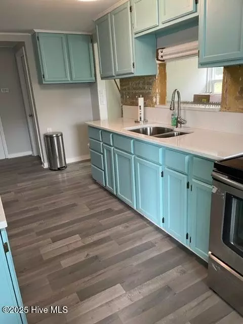 Kitchen - 105 W Avalon Dr, Kill Devil Hills, NC 27948 photo 3 of 3