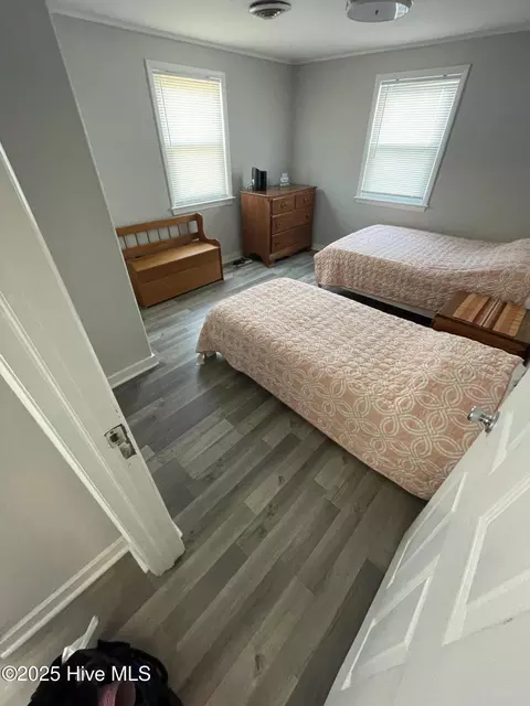 Bedroom - 105 W Avalon Dr, Kill Devil Hills, NC 27948 photo 3 of 4
