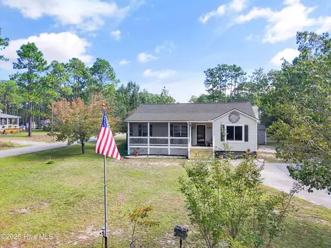 336 N Hills Dr, Southport, NC 28461