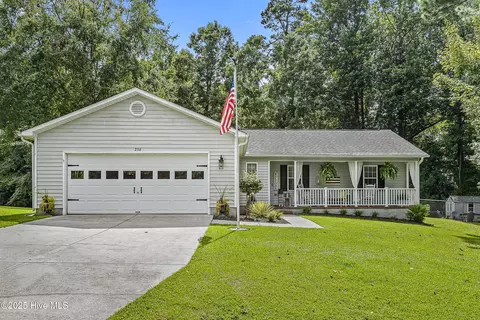 256 S Creek Dr, Jacksonville, NC 28540
