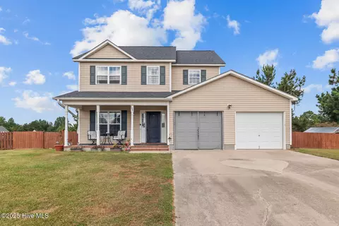 106 Croaker Ln, Maysville, NC 28555