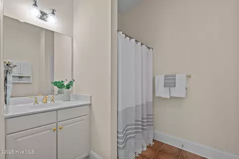 Bath - 7 Stanton Cir, Pinehurst, NC 28374 photo 5 of 7