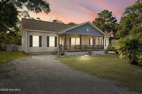 1686 Crane Rd SW, Ocean Isle Beach, NC 28469