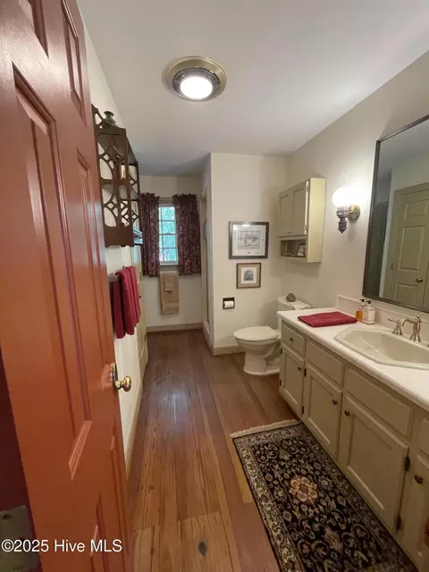 Bath - 80 Wilson Rd, Pinehurst, NC 28374 photo 2 of 6