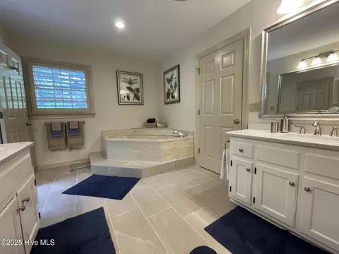Bath - 80 Wilson Rd, Pinehurst, NC 28374 photo 4 of 6
