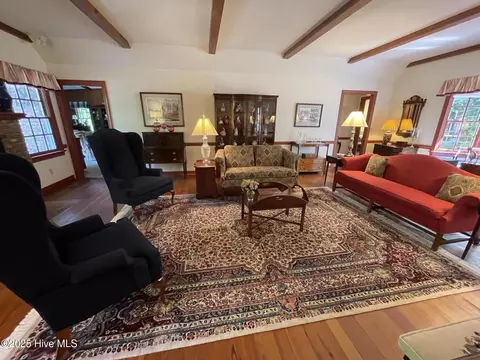 Living - 80 Wilson Rd, Pinehurst, NC 28374 photo 2 of 6