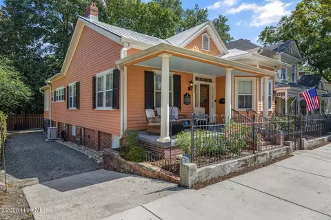 209 S 6th St, Wilmington, NC 28401