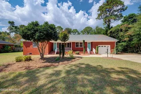 1017 Parkway Blvd, Wilmington, NC 28412