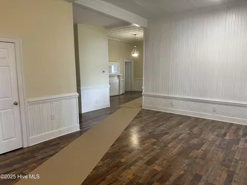 306 E Main St, Whitakers, NC 27891 photo 10
