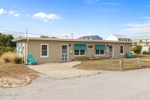 103 24th St, Emerald Isle, NC 28594