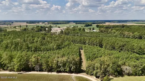 00 7th St, Lumberton, NC 28358