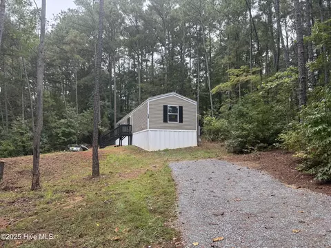 108 Pinewood Rd, Roanoke Rapids, NC 27870