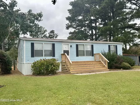 41 East Rd, Columbia, NC 27925
