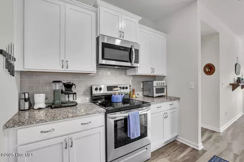 239 Seneca Reef Dr, Hampstead, NC 28443 photo 10