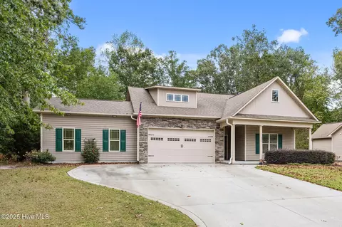 339 Victoria Dr, Chocowinity, NC 27817