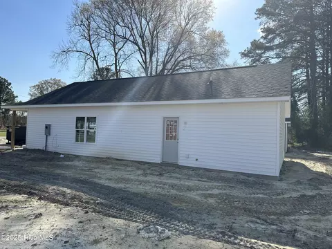 111 Colbert Ln, Hampstead, NC 28443 photo 3