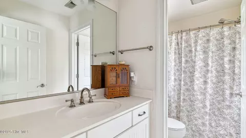 Bath - 8 Lodge Pole Ln, Pinehurst, NC 28374 photo 5 of 5