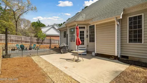 Exterior - 8 Lodge Pole Ln, Pinehurst, NC 28374 photo 3 of 7