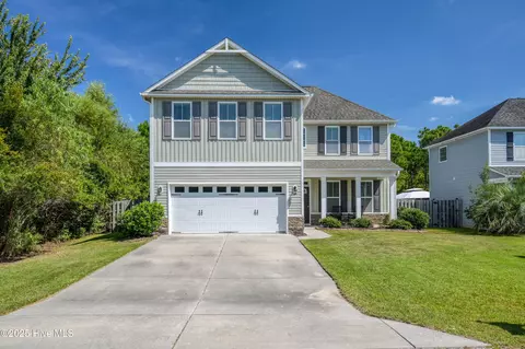 202 Bungalow Rd, Holly Ridge, NC 28445