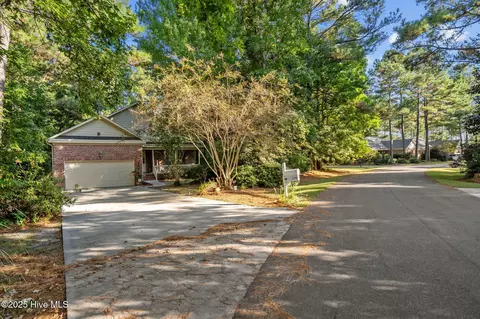 109 E Sanderling Cir, Hampstead, NC 28443