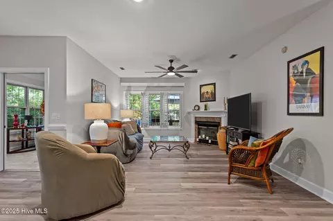 Living - 109 E Sanderling Cir, Hampstead, NC 28443 photo 2 of 2