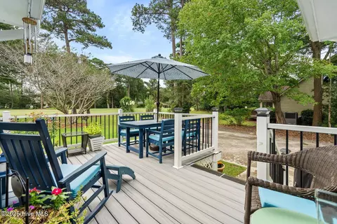 Exterior - 151 Olde Point Rd, Hampstead, NC 28443 photo 7 of 9