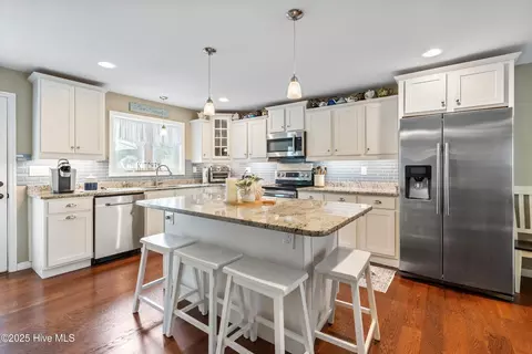 Kitchen - 151 Olde Point Rd, Hampstead, NC 28443 photo 2 of 3