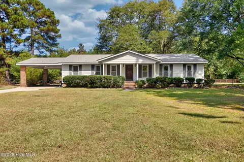 320 Neill Maxwell Rd, Raeford, NC 28376