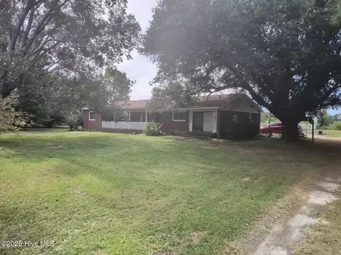 8029 Penderlea Hwy, Willard, NC 28478