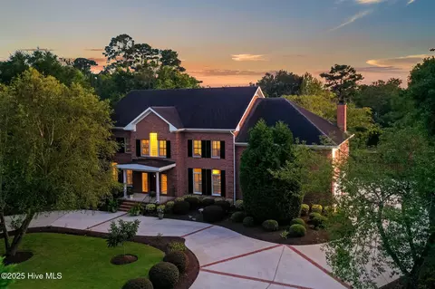 100 Edgewater Ln, Wilmington, NC 28403