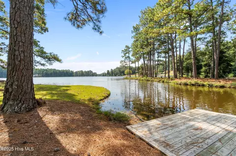 75 Apawamis Cir, Pinehurst, NC 28374 photo 10