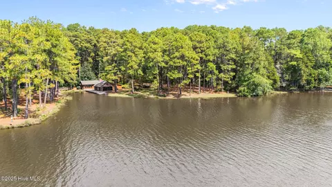 75 Apawamis Cir, Pinehurst, NC 28374 photo 3