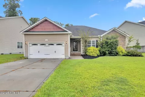 216 Peggys Trce, Sneads Ferry, NC 28460