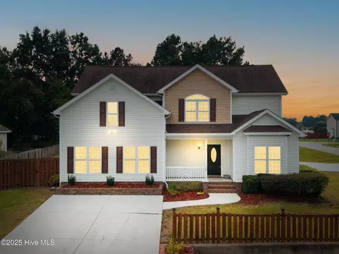 100 Brookside Ct, Jacksonville, NC 28546