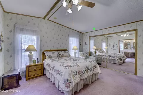 609 Outrigger Ct, Hampstead, NC 28443 photo 15