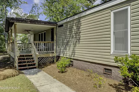 609 Outrigger Ct, Hampstead, NC 28443 photo 25