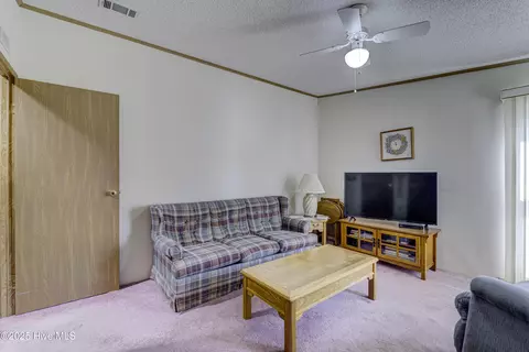 609 Outrigger Ct, Hampstead, NC 28443 photo 22