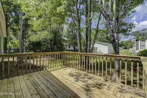 609 Outrigger Ct, Hampstead, NC 28443 photo 32