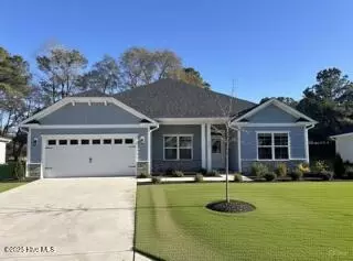 111 Boxwood Ct, Wallace, NC 28466