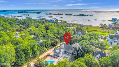 300 Cabbage Inlet Ln, Wilmington, NC 28409
