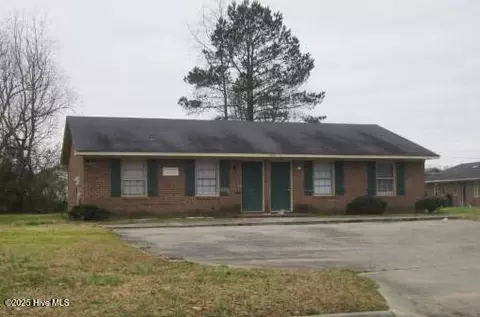 1702 Birchwood Dr SE, Wilson, NC 27893