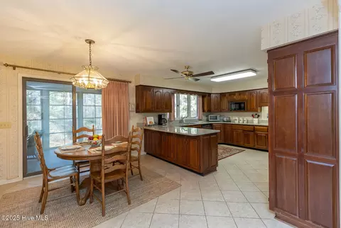 Dining - 2 Parson Rd, Pinehurst, NC 28374 photo 1 of 3