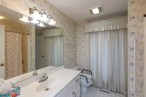 Bath - 2 Parson Rd, Pinehurst, NC 28374 photo 4 of 5