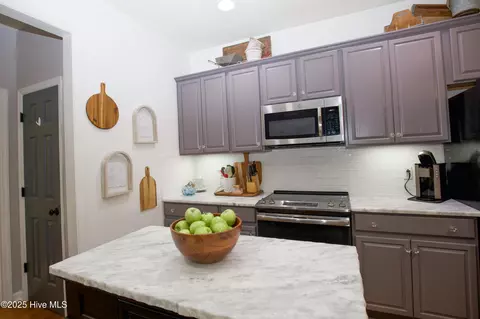 Kitchen - 175 Tamarisk Ln, Pinehurst, NC 28374 photo 5 of 6
